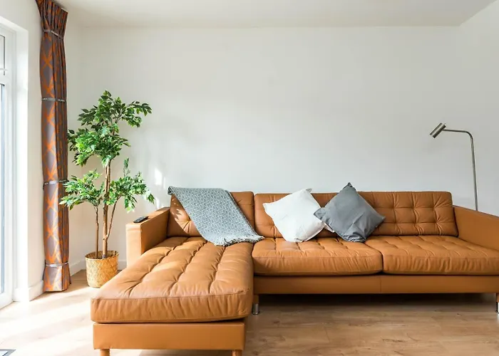 Sleek And Stylish 2Bd Home With A Garden Anerley
