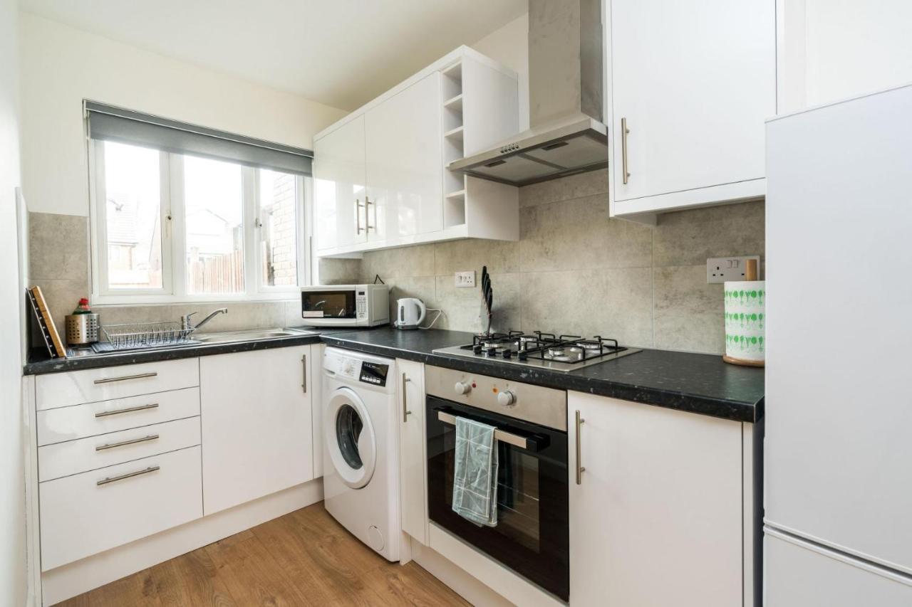 Sleek And Stylish 2bd With A Garden Anerley Hébergement de vacances Londres