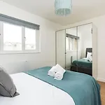 Sleek And Stylish 2Bd Home With A Garden Anerley